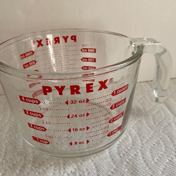 Pyrex Other - Pyrex measuring bowl